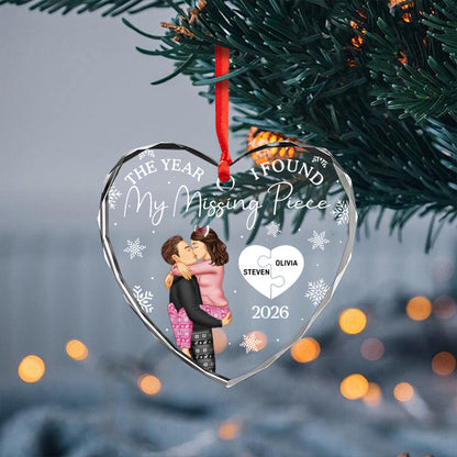 UPST186 The Year I Found My Missing Piece - Personalized Heart Shaped Glass Ornament