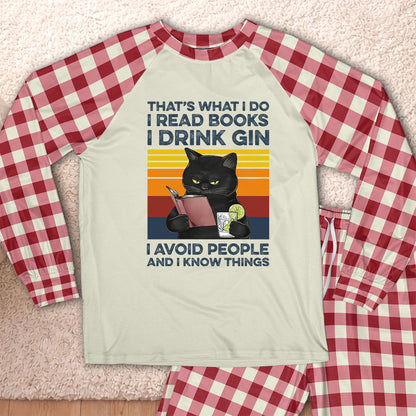 AHPA861_gin That's What I Do I Read Books I Drink Gin I Avoid People And I Know Things Raglan Pajama Set
